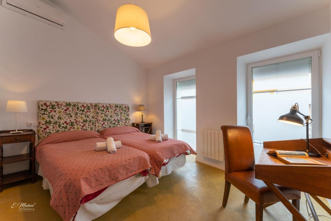 Apartamentos Tibula Museo Merida Bagian luar foto