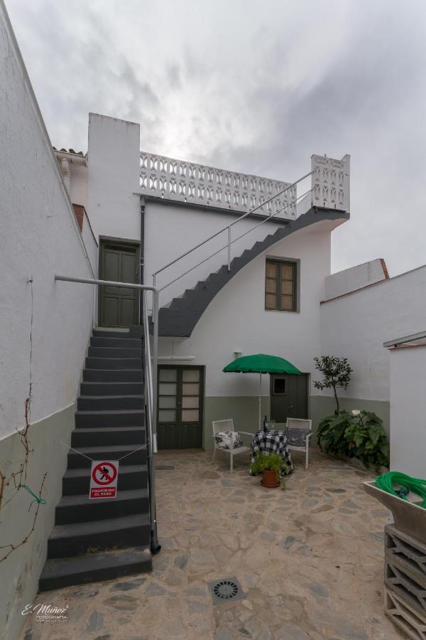Apartamentos Tibula Museo Merida Bagian luar foto