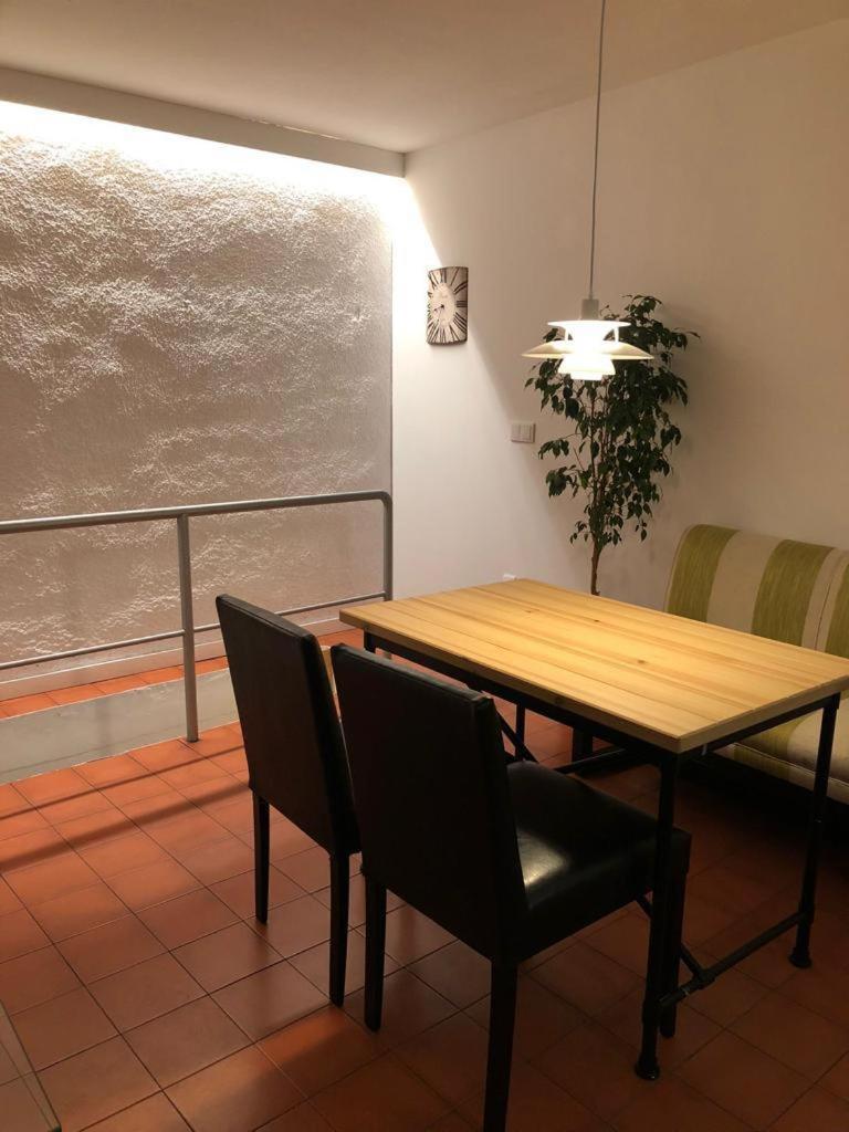Apartamentos Tibula Museo Merida Bagian luar foto